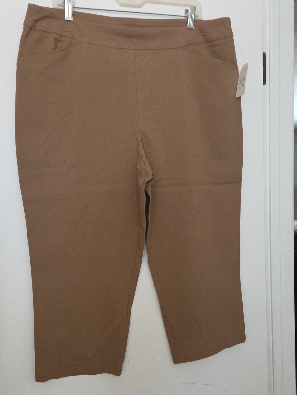 Time and Tru Tan Pull-On Cropped Pants